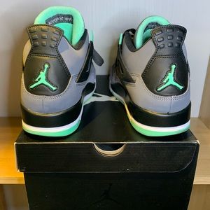 Jordan 4 - 2013 Green Glow 4s - SZ 7y